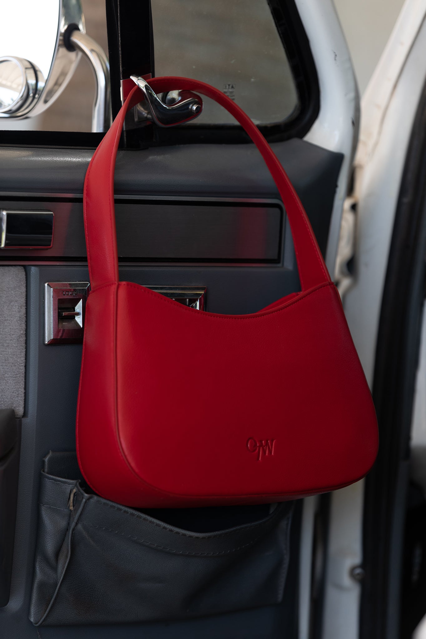 The Zona Bag Cherry Red