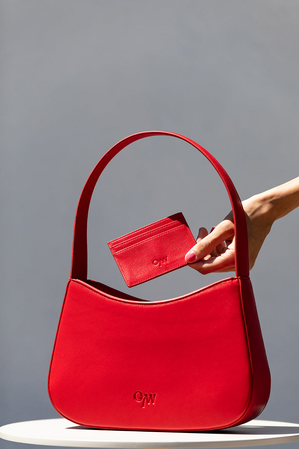 The Zona Cardholder Cherry Red