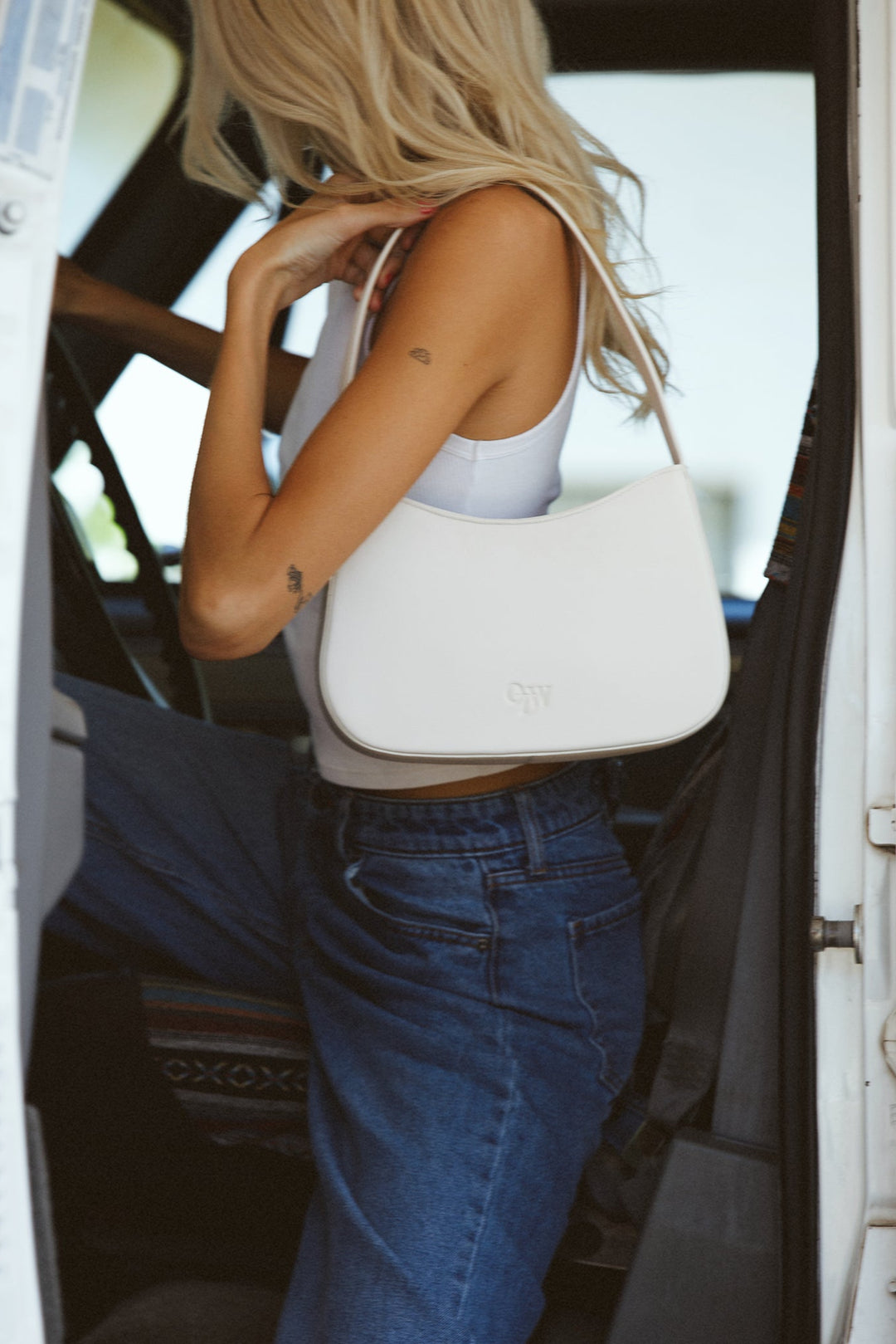 The Zona Bag Pearl White – One Twelves